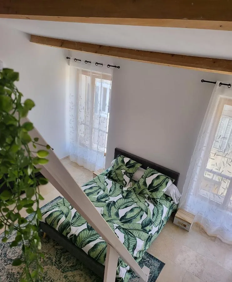 Maison De Village Entierement Renovee Avec Gout 실랑-라 카스카드